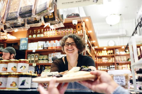 Queen Victoria Market Ultimate Foodie Tour - Schoolies Week Accommodation 13