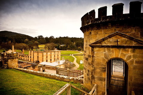 Port Arthur Express Shuttle - Schoolies Week Accommodation 1