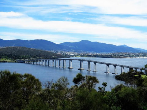 Hobart Half-Day Sightseeing Coach Tram Tour - Schoolies Week Accommodation 4