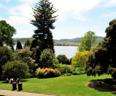 Hobart Half-Day Sightseeing Coach Tram Tour - Schoolies Week Accommodation 6