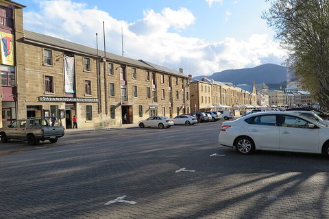 Hobart Historic Walking Tour - Schoolies Week Accommodation 2