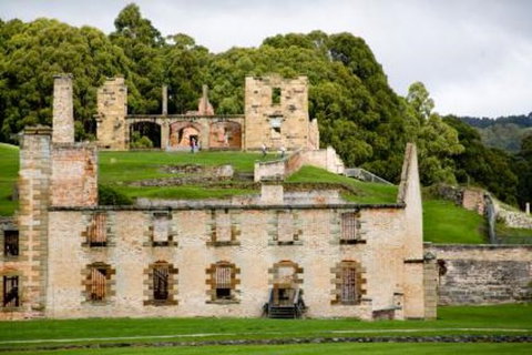 Tasmania Super Saver: Hobart Sightseeing Coach Tram Tour Plus Port Arthur Tour - Schoolies Week Accommodation 1