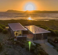 Bruny Island 3-Day Guided Walk with Wine and Cheese Tasting - Schoolies Week Accommodation