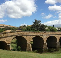 Richmond and Wine Tour Departing Hobart - Schoolies Week Accommodation