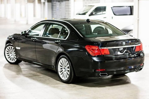 Family Sydney Airport Arrival Transfer - Schoolies Week Accommodation 4
