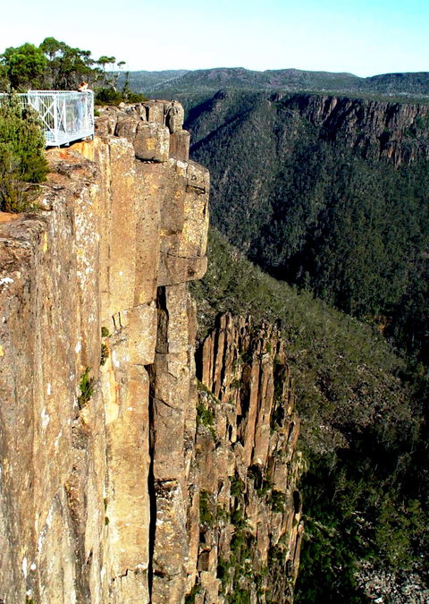 Devil's Gullet - Schoolies Week Accommodation 0