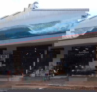 Heaths Old Wares and Collectables - Schoolies Week Accommodation