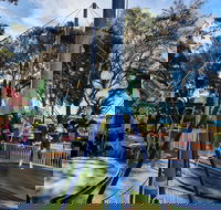 King Carnival with Mini Golf - Schoolies Week Accommodation