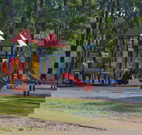 Pembroke Park - Schoolies Week Accommodation