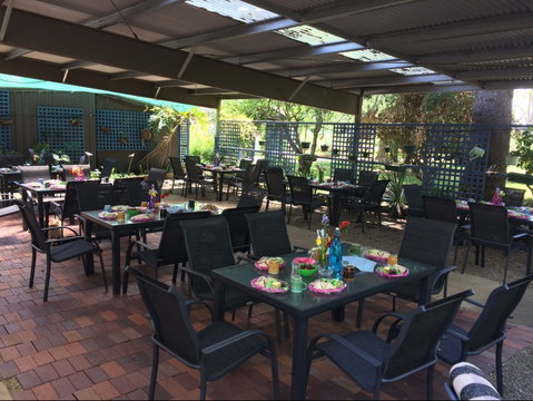 Tumut Valley Violets - Schoolies Week Accommodation 0