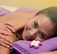 Club MMM Day Spa - Schoolies Week Accommodation