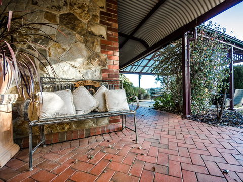 Hahndorf Creek Wellness Spa - Schoolies Week Accommodation 2