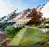 Rippon Lea Estate - Schoolies Week Accommodation