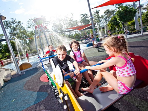 Robelle Domain - Schoolies Week Accommodation 2