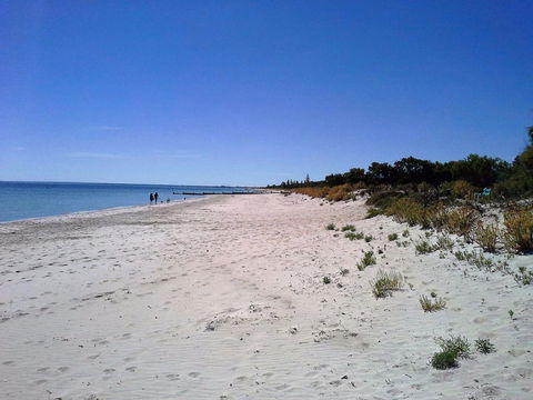 Busselton Beachfront - Schoolies Week Accommodation 0