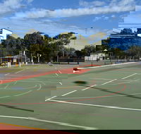 Cleve Sporting Facilities - Schoolies Week Accommodation