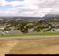 Colac Turf Club - Schoolies Week Accommodation