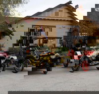 Mansfield Station - Schoolies Week Accommodation