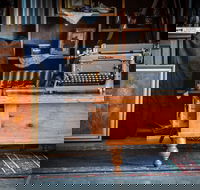 Vintage Traders Emporium - Schoolies Week Accommodation