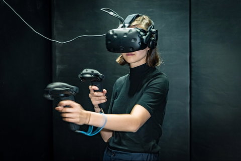 VR Plus  - Melbourne's Ultimate Virtual Reality Experience - Schoolies Week Accommodation 0