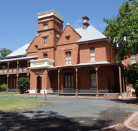Woodbridge - Schoolies Week Accommodation