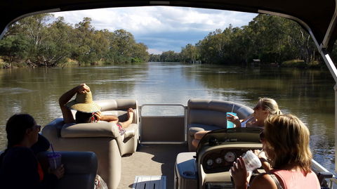 Corowa Foreshore - Schoolies Week Accommodation 1