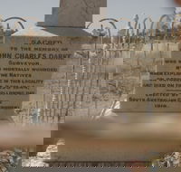 Darke's Grave - Schoolies Week Accommodation