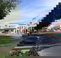 Minlaton - Schoolies Week Accommodation