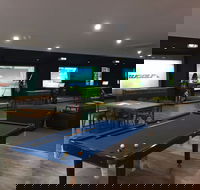 The Golfers Lounge - Schoolies Week Accommodation