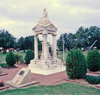 Weeping Mother Memorial