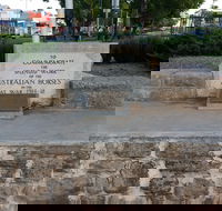 Barmera Horse Trough - Schoolies Week Accommodation