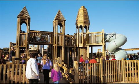 Port Noarlunga Jubilee Park Adventure Playground - Schoolies Week Accommodation 0