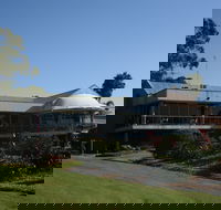 Bardwell Valley Golf Club Ltd - Schoolies Week Accommodation