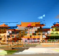 China Embassy of the People's Republic of - Schoolies Week Accommodation