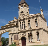 Historic Wallaroo Town Drive - Schoolies Week Accommodation