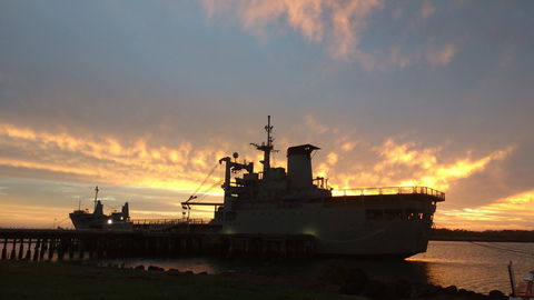 HMAS Tobruk Dive - Schoolies Week Accommodation 1