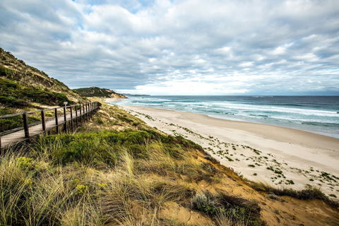Mandalay Beach - Schoolies Week Accommodation 0