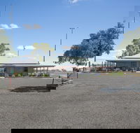 North Bourke Airport - Schoolies Week Accommodation