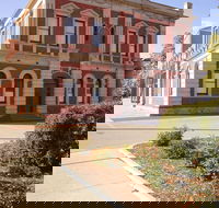 Northam Town Hall - Schoolies Week Accommodation