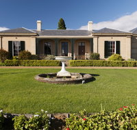 Runnymede - National Trust House  Gardens - Schoolies Week Accommodation