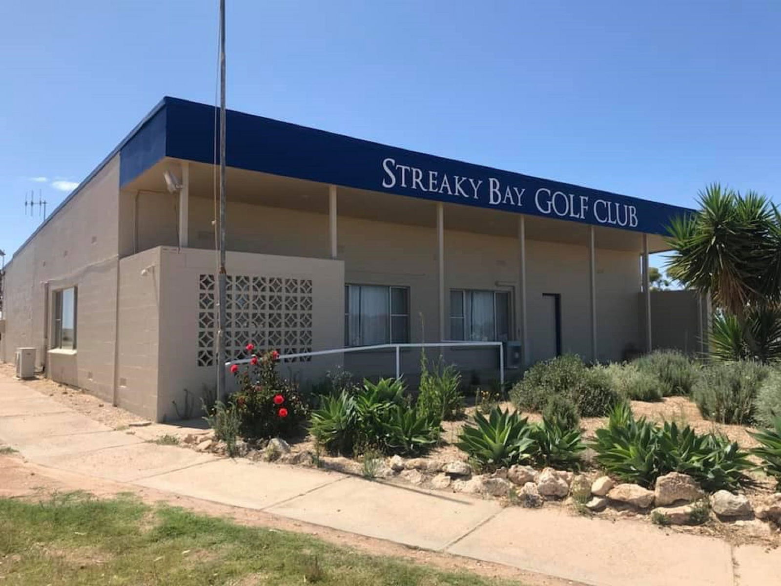  Schoolies Week Accommodation