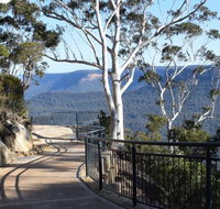 Three Sisters Walk - Schoolies Week Accommodation