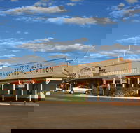 Cobb  Co Changing Station - Schoolies Week Accommodation