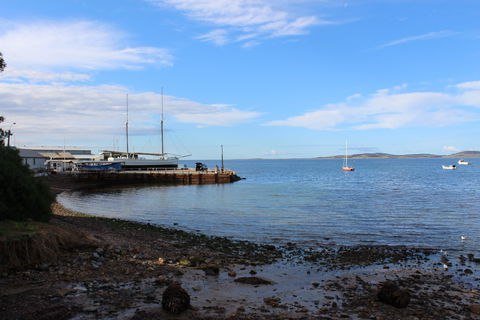 First Landing Site - Schoolies Week Accommodation 1
