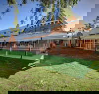 Hidden Gems - York Walk Trail - Schoolies Week Accommodation