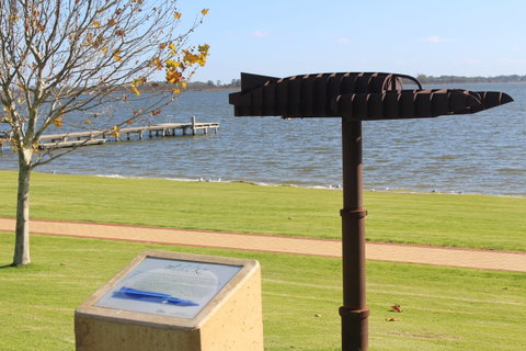 K7 Monument Barmera - Schoolies Week Accommodation 0