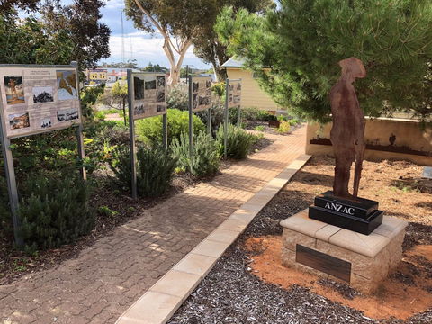 Moonta Area School Memorial Trail - Schoolies Week Accommodation 0