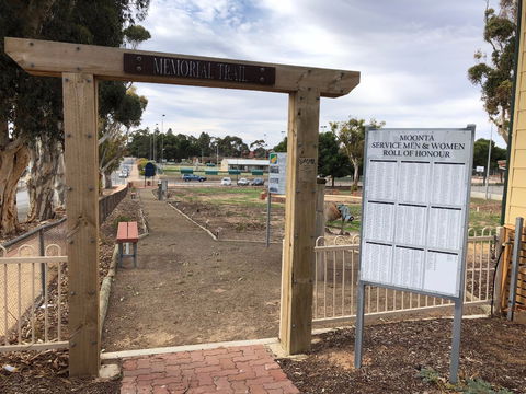 Moonta Area School Memorial Trail - Schoolies Week Accommodation 1