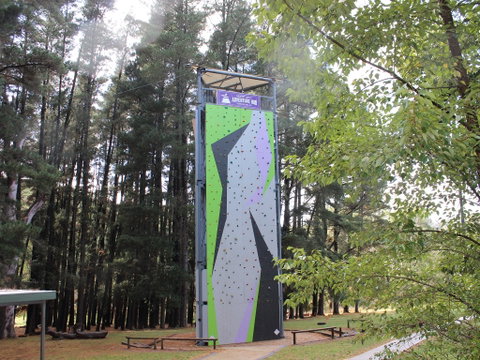 Mount Lofty Adventure Hub - Schoolies Week Accommodation 0