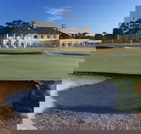 The Royal Melbourne Golf Club - Schoolies Week Accommodation